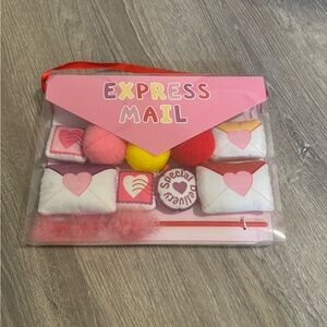 NIB cat gift set - contains 10 toys, 6 contain catnip